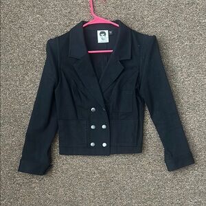 Betsey Johnson Black Blazer with Notched Lapel and Fitted Silhouette